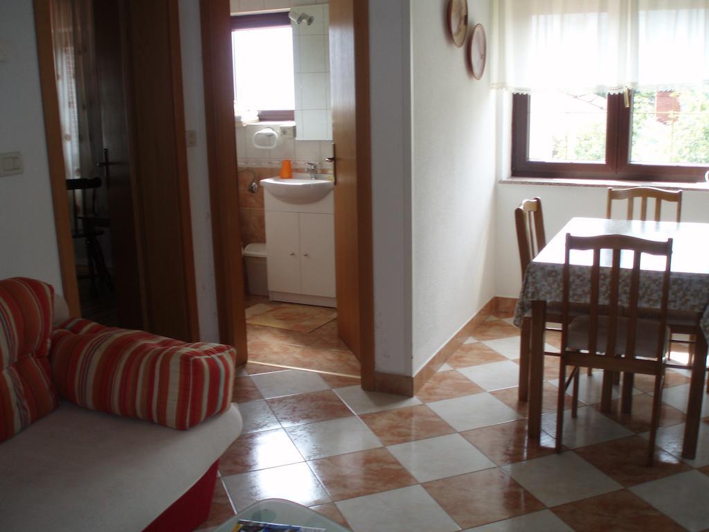 Apartments Hiper Matulji Bilik gambar